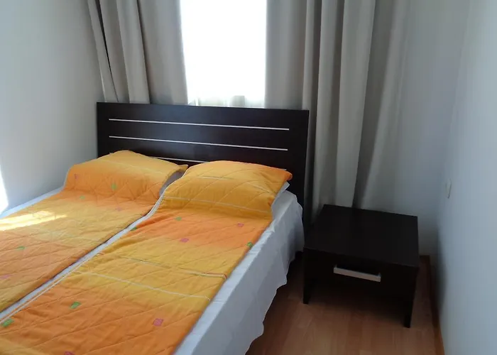 L4 Sunset 2 公寓 *